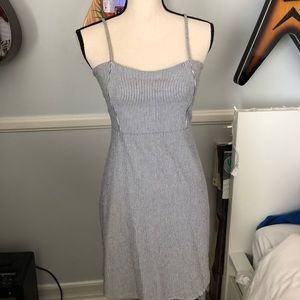 Brandy Melville • Grey and white pinstripe dress